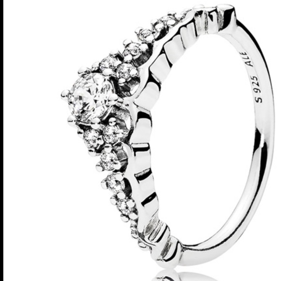 Princess Diana tiara ring came from London - Picture 1 of 5